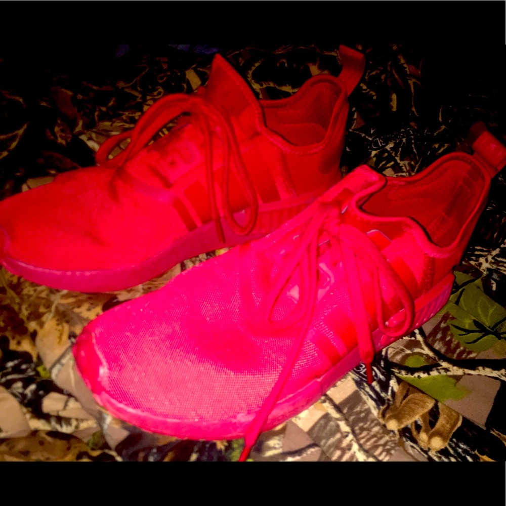 Men’s Red Adidas:Size 11